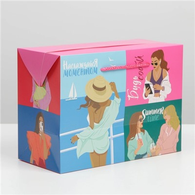 Пакет—коробка «Dream», 28 × 20 × 13 см